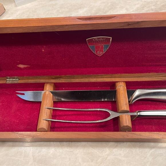 Gerber vintage meat carving set in solid walnut box - Picture 1 of 8
